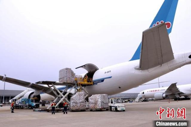 中国邮政购买9架厦航飞机，提速国际航空物流体系建设