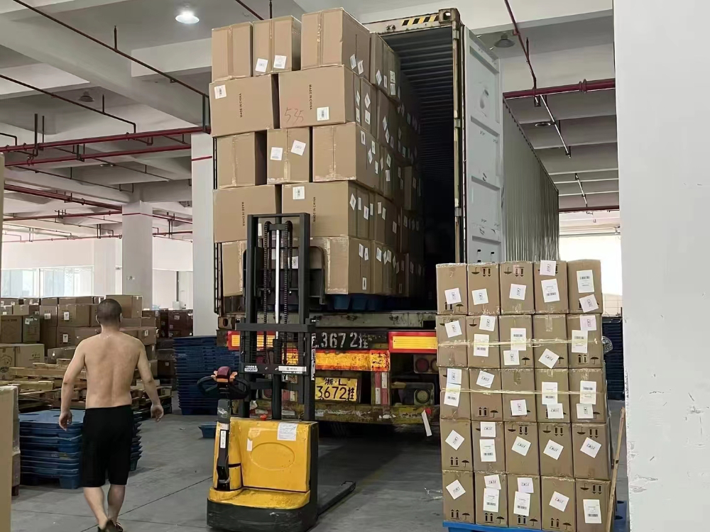 DHL寄英国快递价格(DHL发英国多少钱)
