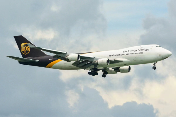 UPS国际快递查询电话 UPS国际快递查询电话